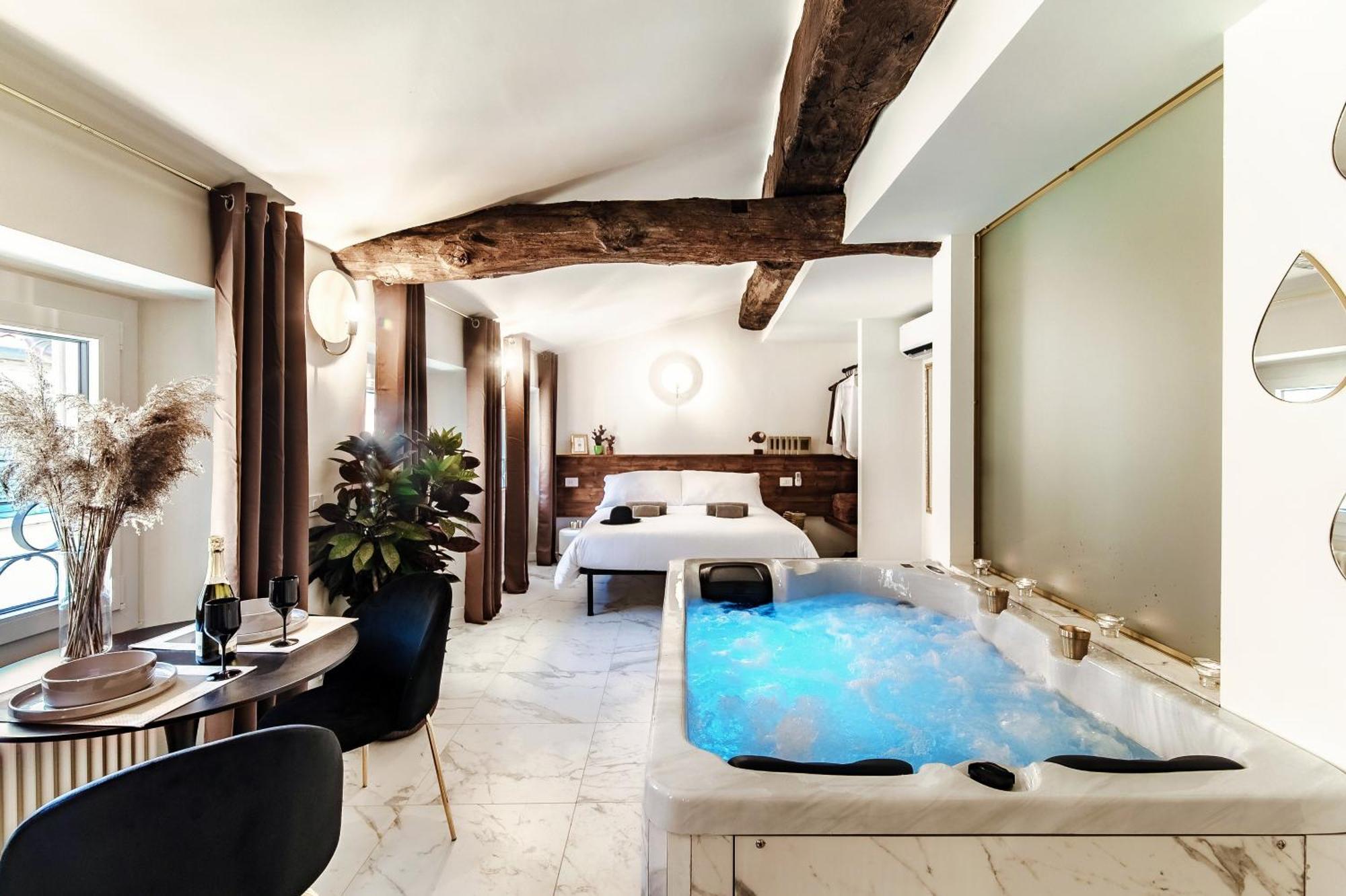 Sahara & Amazzonia Luxury Rooms- The House Of Travelers Комо Екстериор снимка