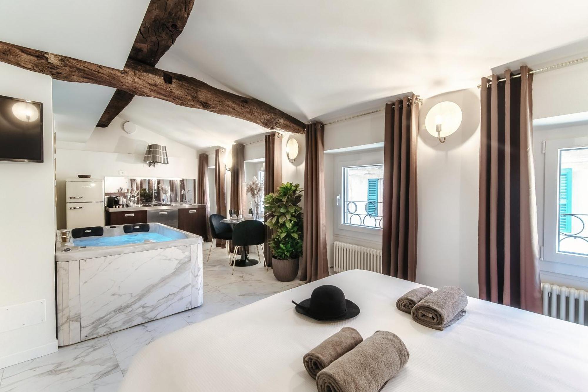 Sahara & Amazzonia Luxury Rooms- The House Of Travelers Комо Екстериор снимка