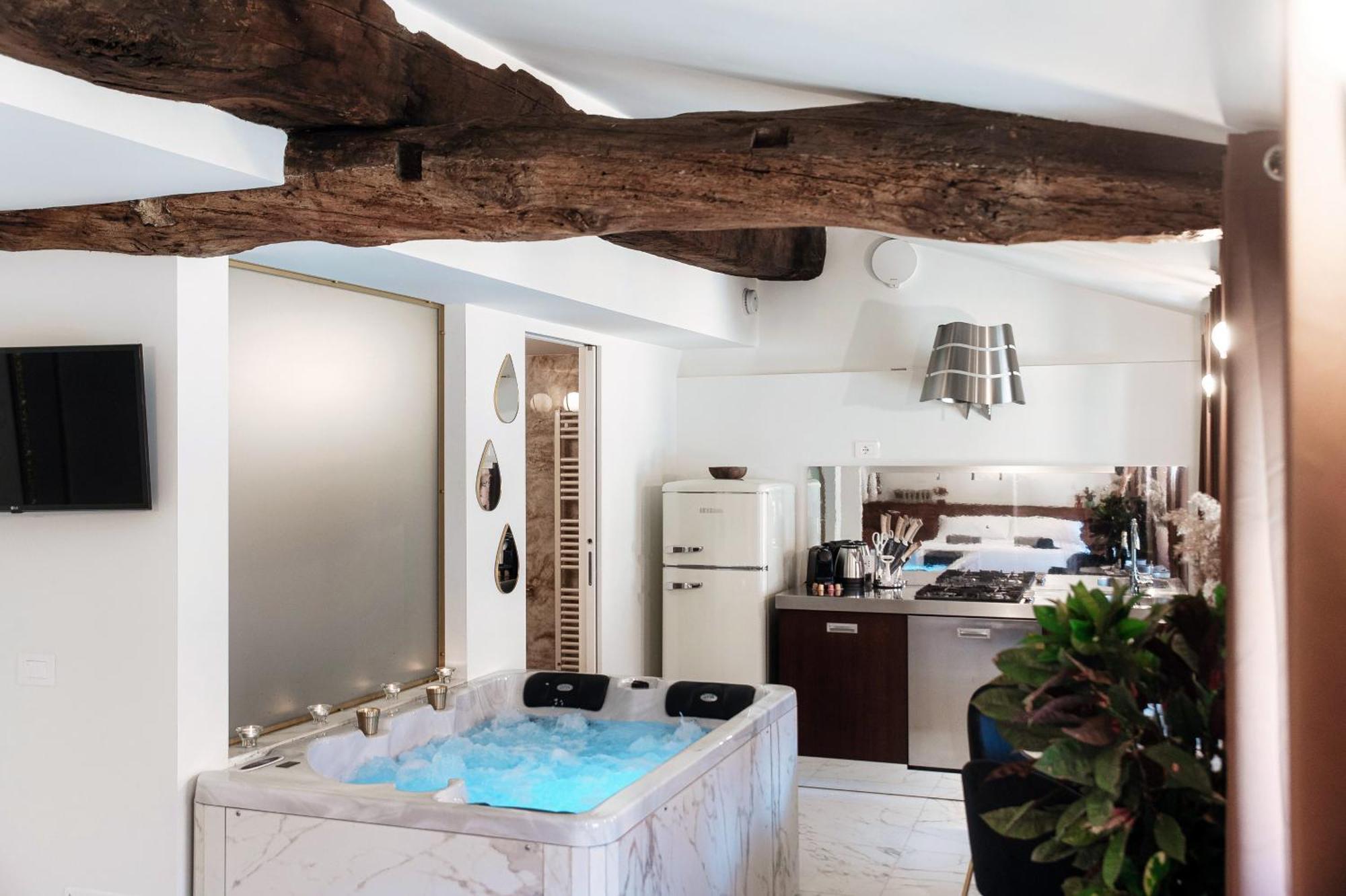 Sahara & Amazzonia Luxury Rooms- The House Of Travelers Комо Екстериор снимка